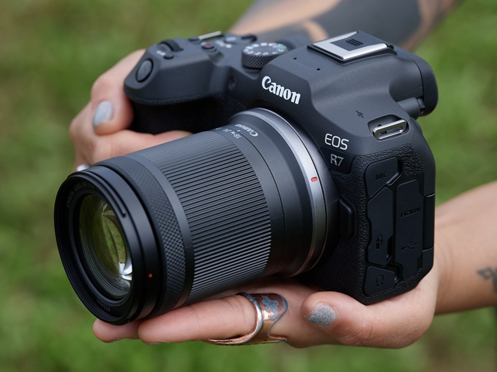 Review Kamera Canon EOS R7