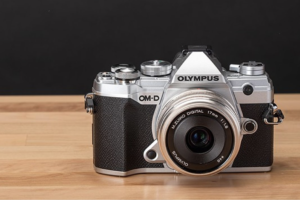 10 Merk Kamera Terbaik di Dunia : Olympus